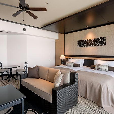 Hotel Monterey Okinawa Spa & Resort Onna Exterior foto Deluxe Ocean View Room