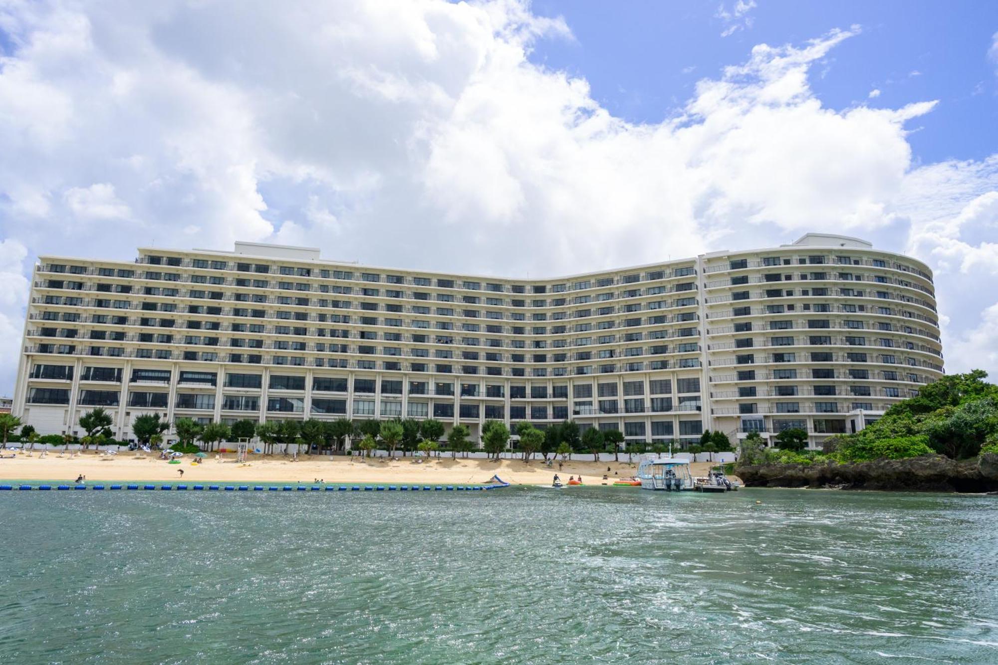 Hotel Monterey Okinawa Spa & Resort Onna Exterior foto Hilton Okinawa